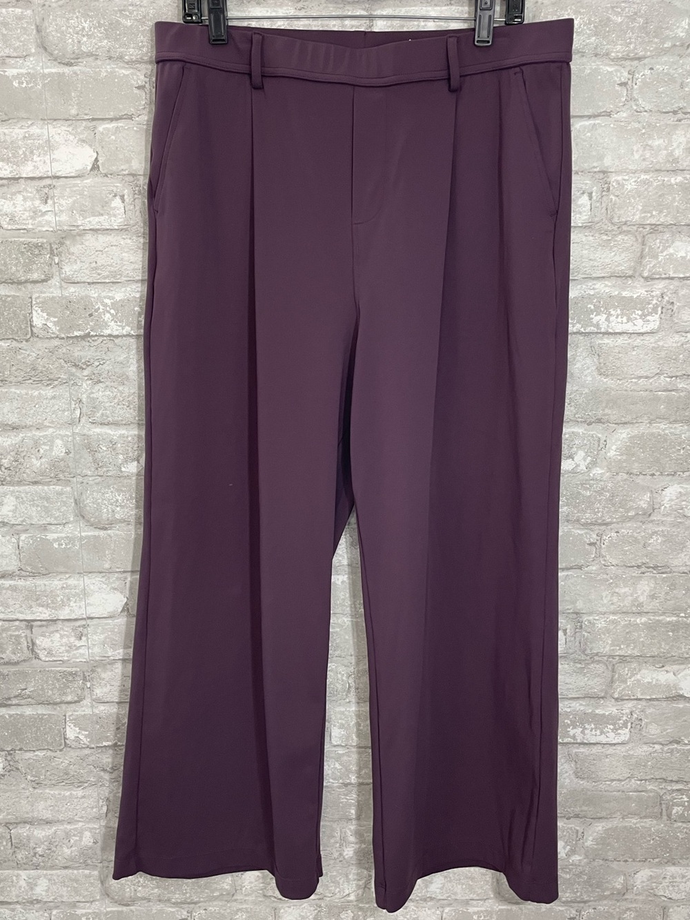 Halara Flex DayStretch High Waisted Pocket Straight Leg
Work Pants